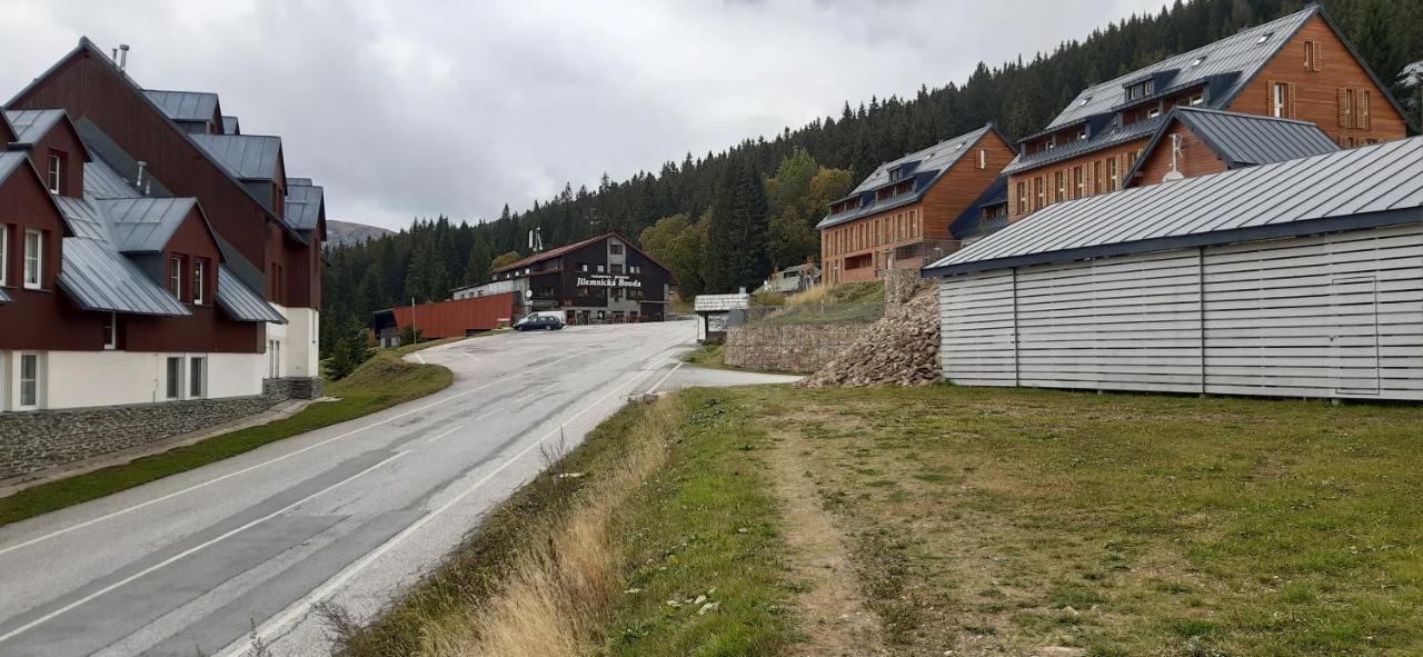 Apartman M5 Horní Mísečky Exteriér fotografie
