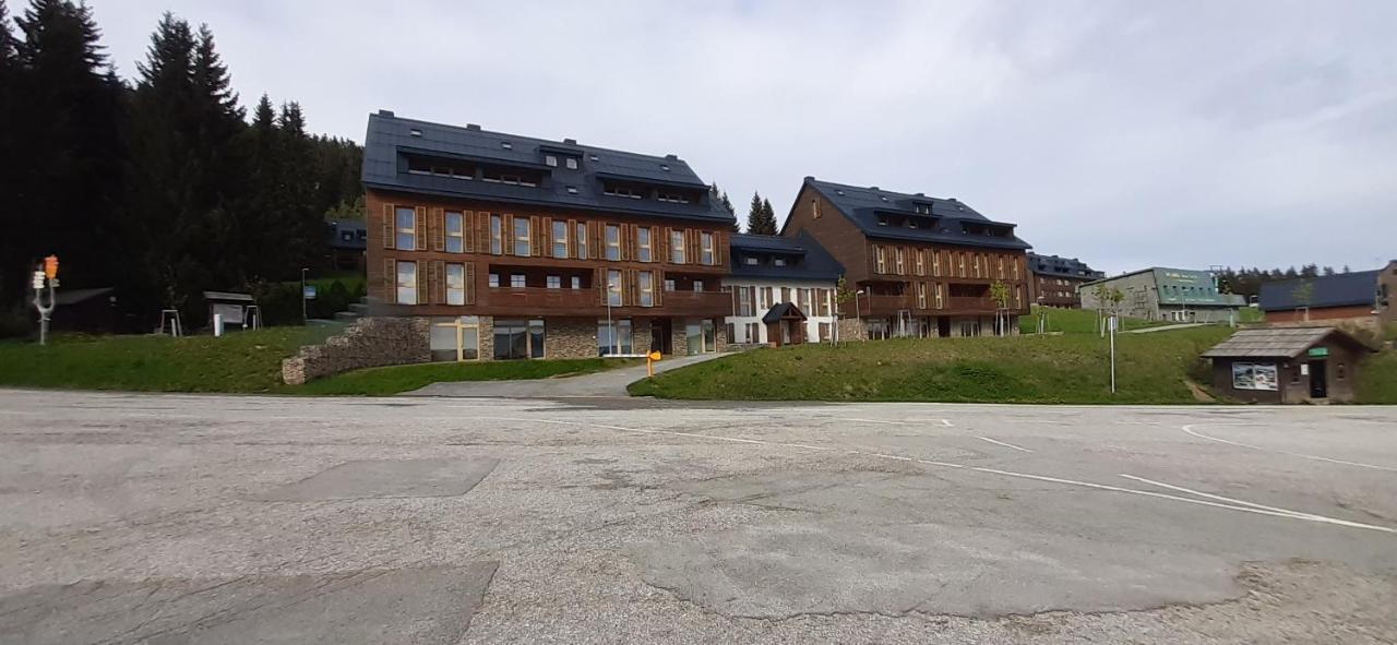 Apartman M5 Horní Mísečky Exteriér fotografie